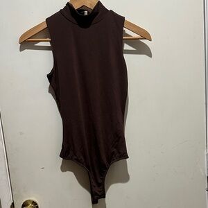 Chic Sleeveless Brown Bodysuit